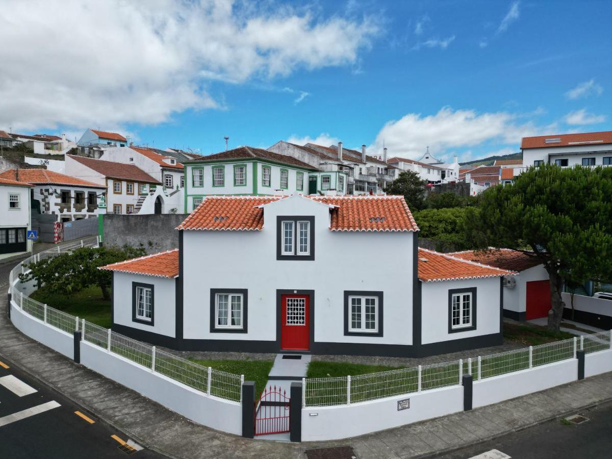 Angra Charming Suites By Seewest Angra do Heroismo Bagian luar foto