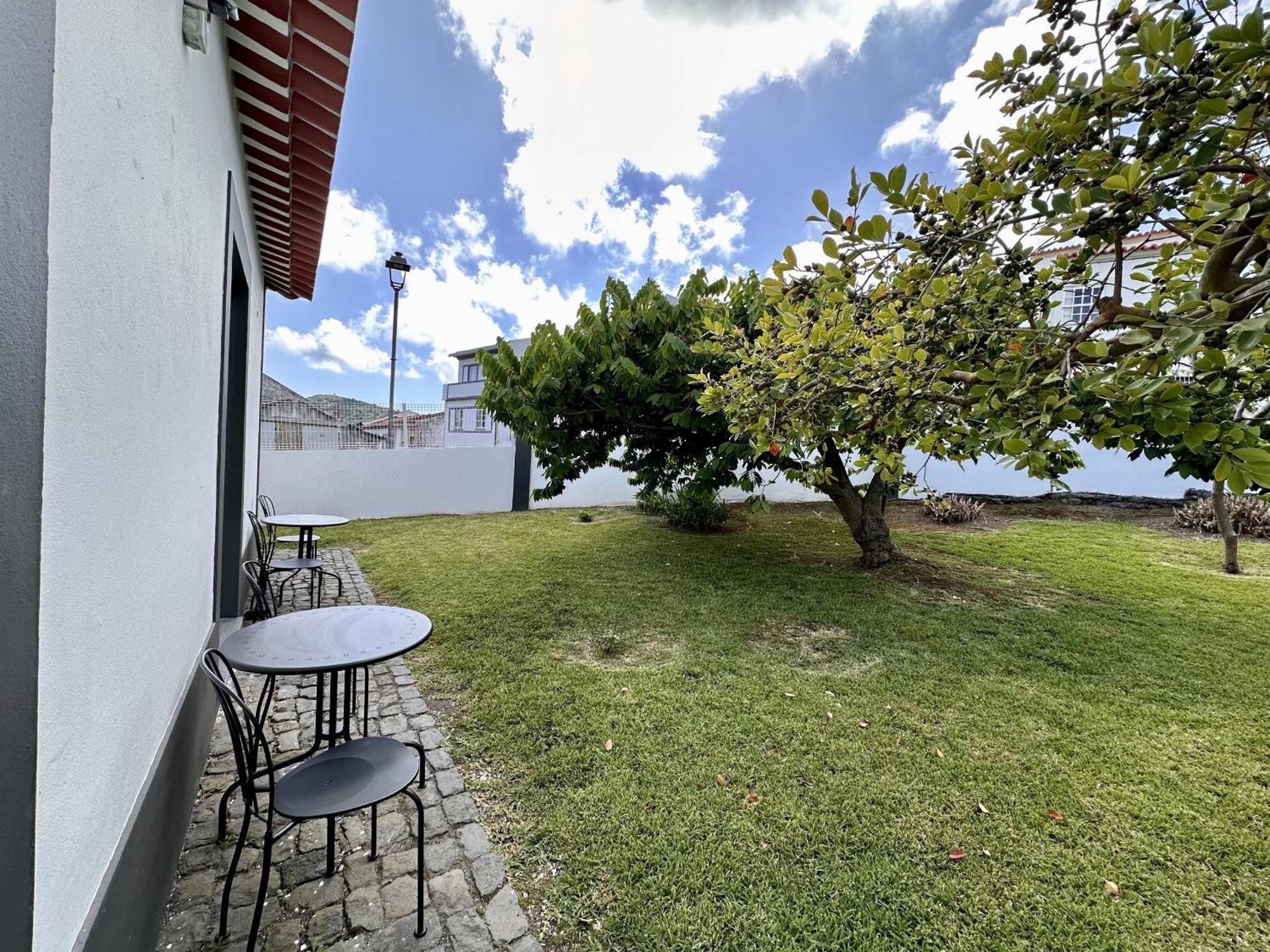 Angra Charming Suites By Seewest Angra do Heroismo Bagian luar foto