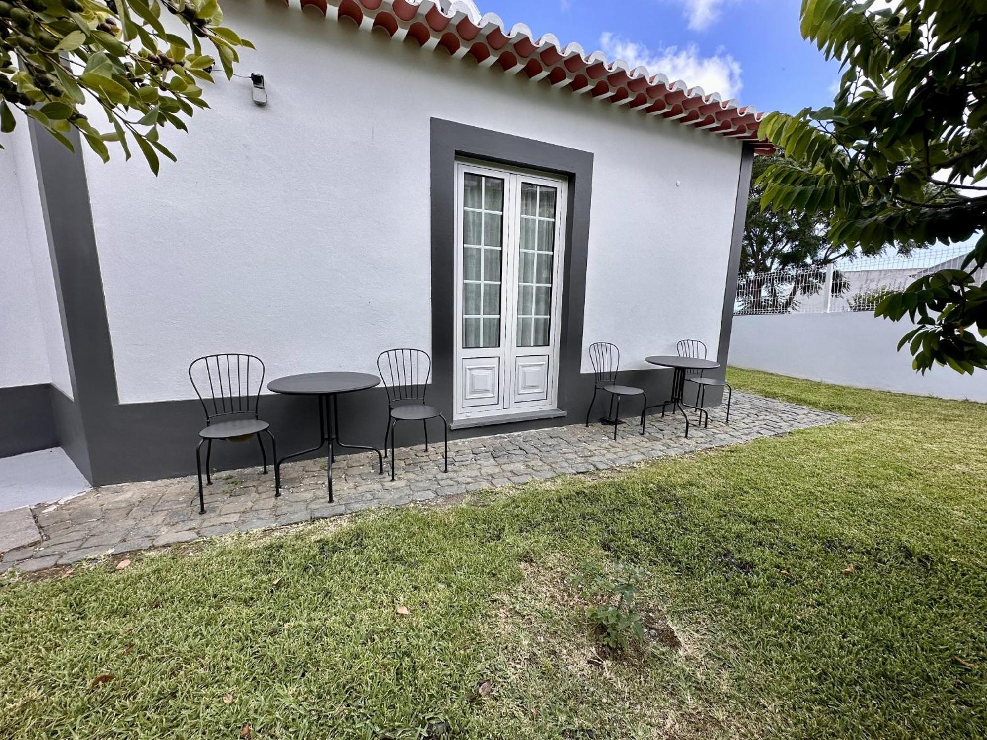 Angra Charming Suites By Seewest Angra do Heroismo Bagian luar foto