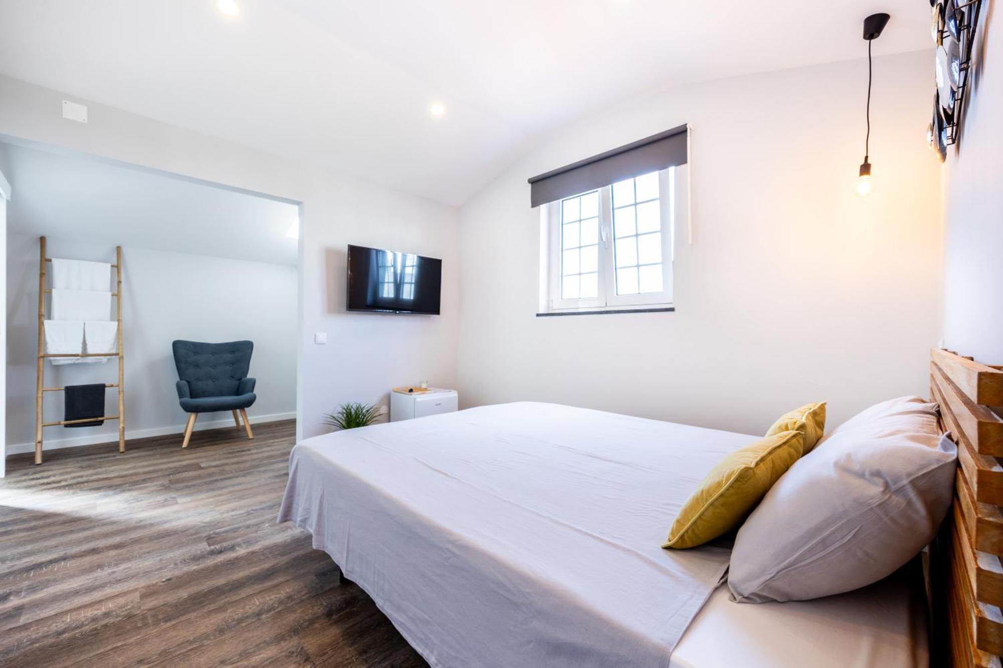 Angra Charming Suites By Seewest Angra do Heroismo Bagian luar foto